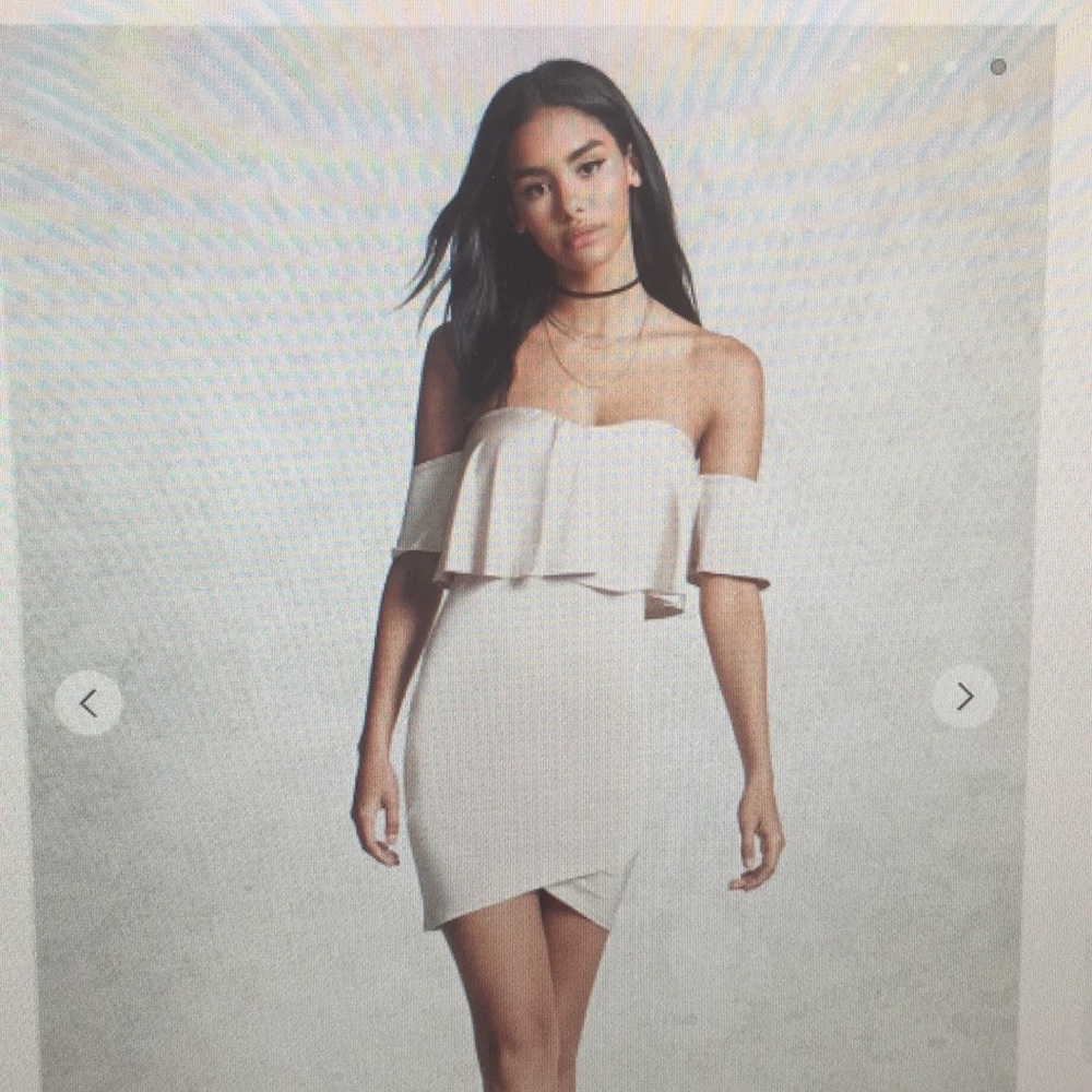 NWT F21 Nude/Cream Flounce Dress (MEDIUM)